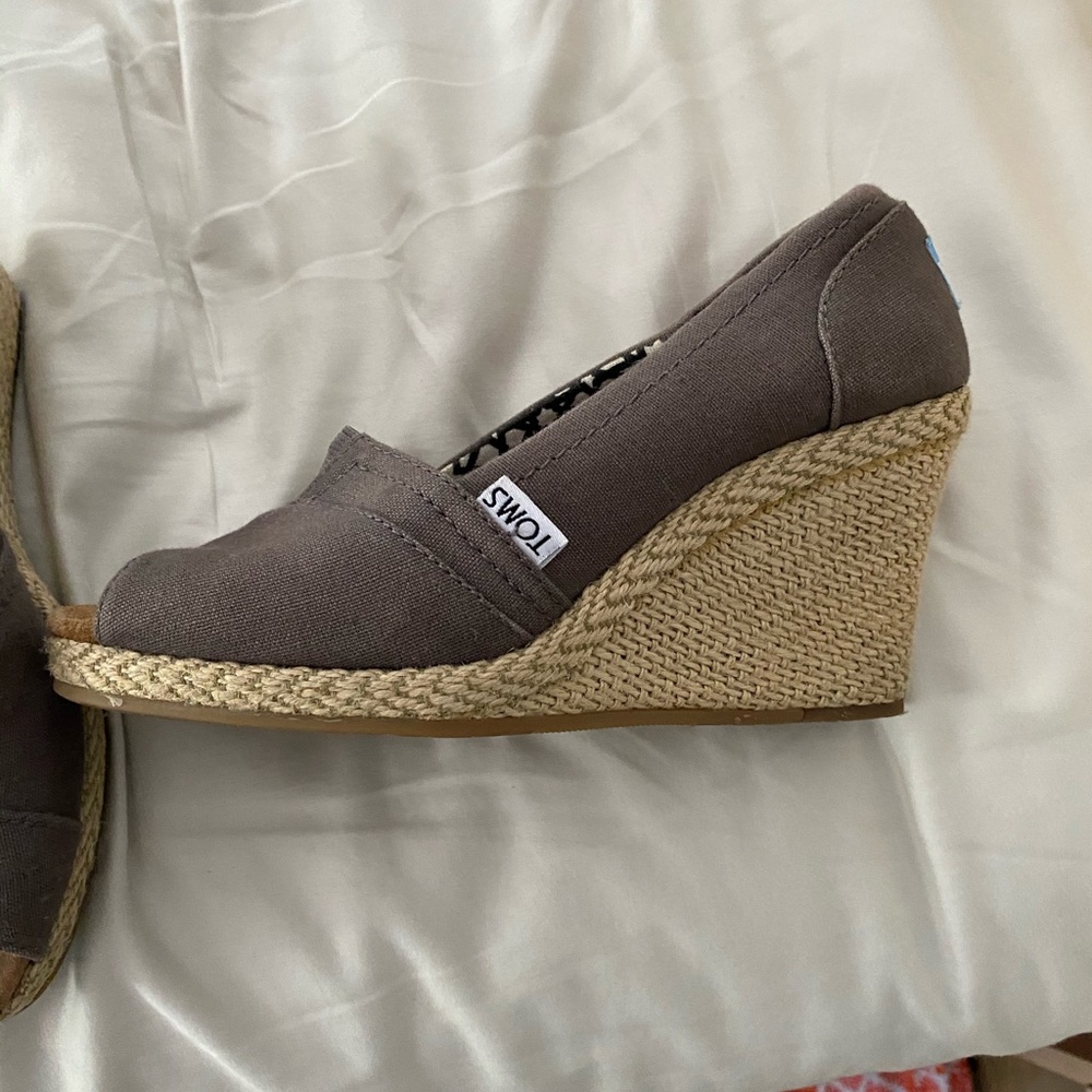 Espadrille - Picture 2 of 4